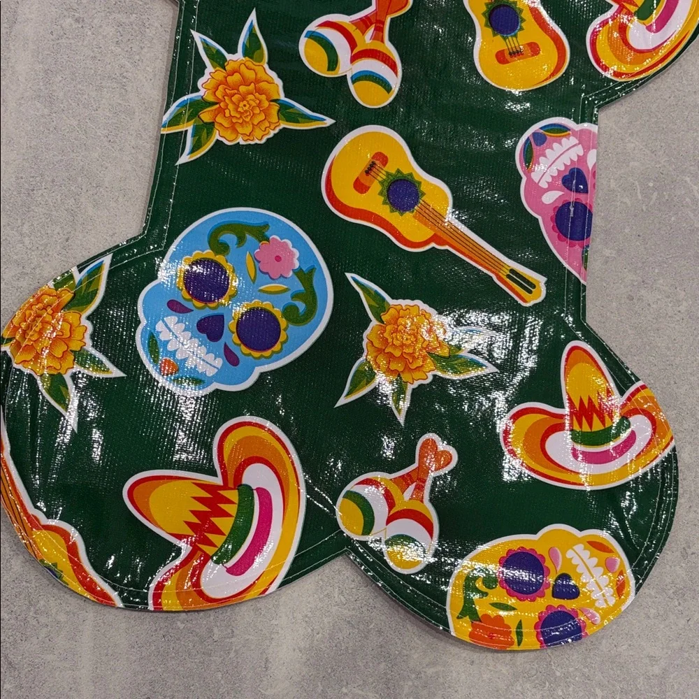 Colorful Bone-Shaped  Double sided Dog feeding mat